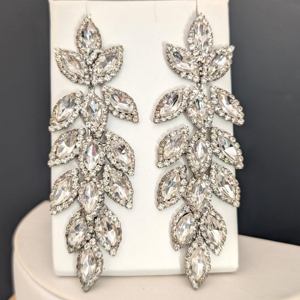Vintage rhinestone articulated long earrings